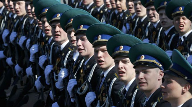 برگزاري رژه نظامي  در مسکو به مناسبت روز پيروزي